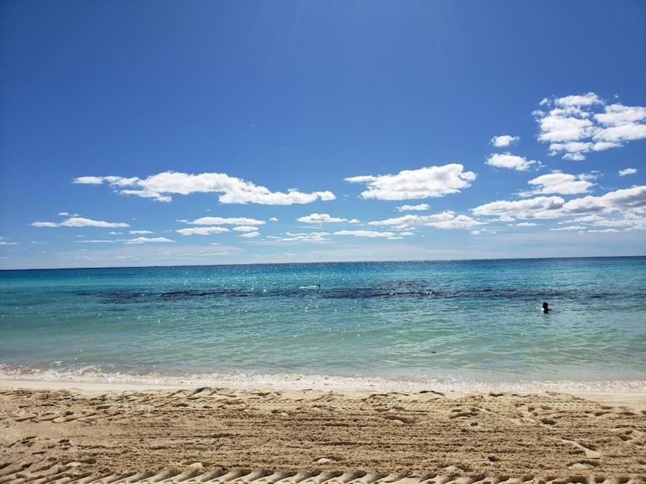 Micro Studio Perfect For Backpackers, Couples, 3 Min Drive To Playa El Nino Cancún Extérieur photo